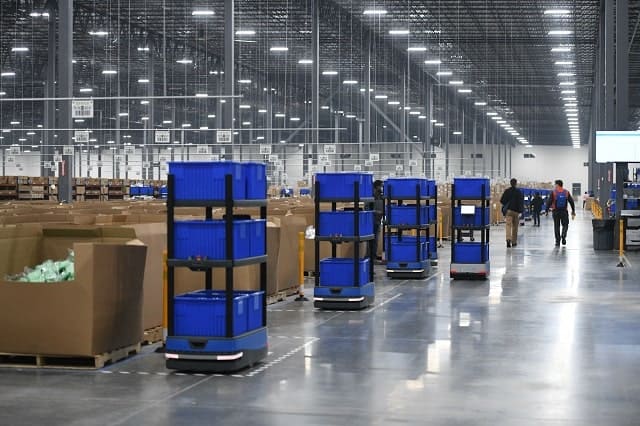 Autonomous mobile robots in a fulfillment warehouse